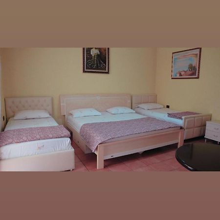 Alen Bar Hotel Τίρανα Εξωτερικό φωτογραφία