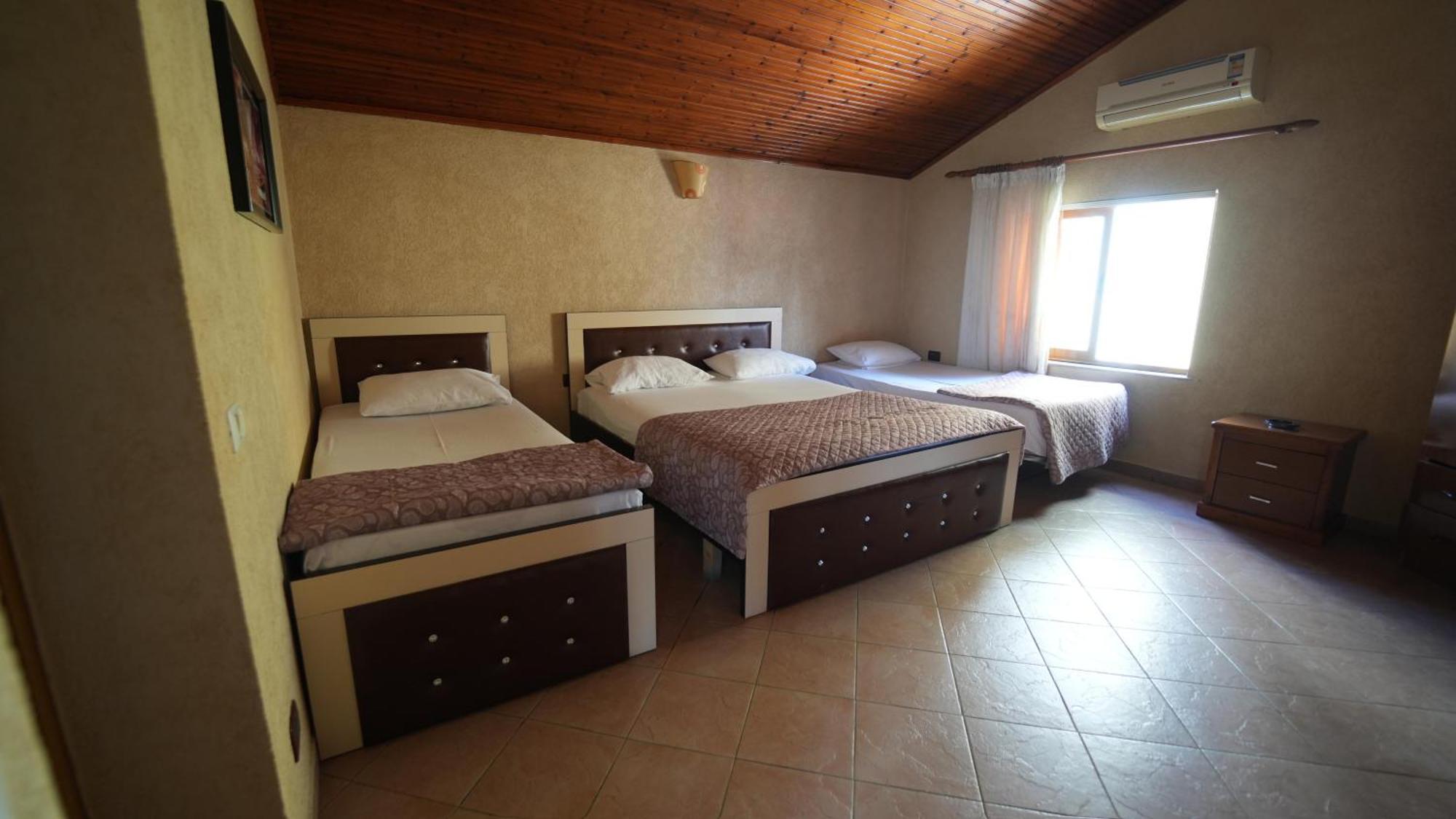 Alen Bar Hotel Τίρανα Εξωτερικό φωτογραφία